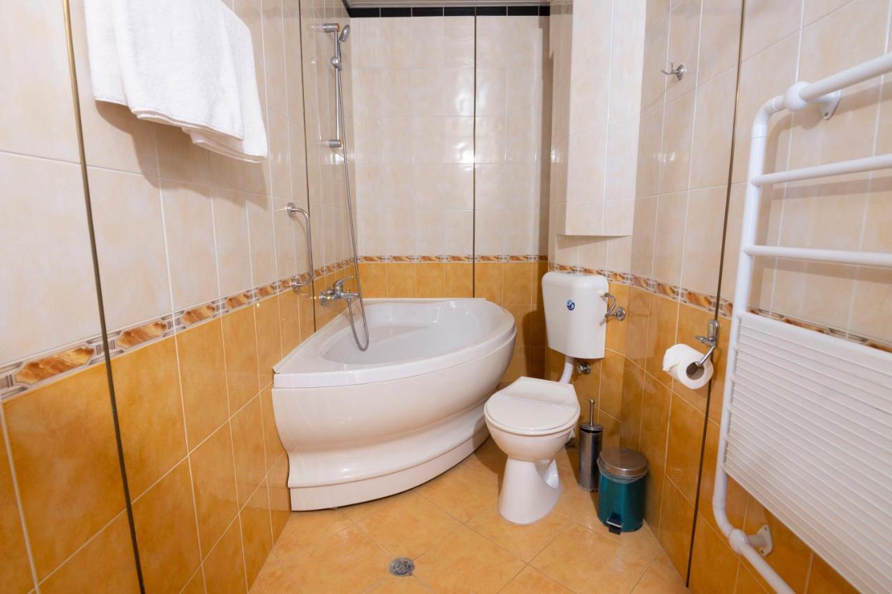 Hotel Slaviani Dimitrovgrad  Eksteriør bilde