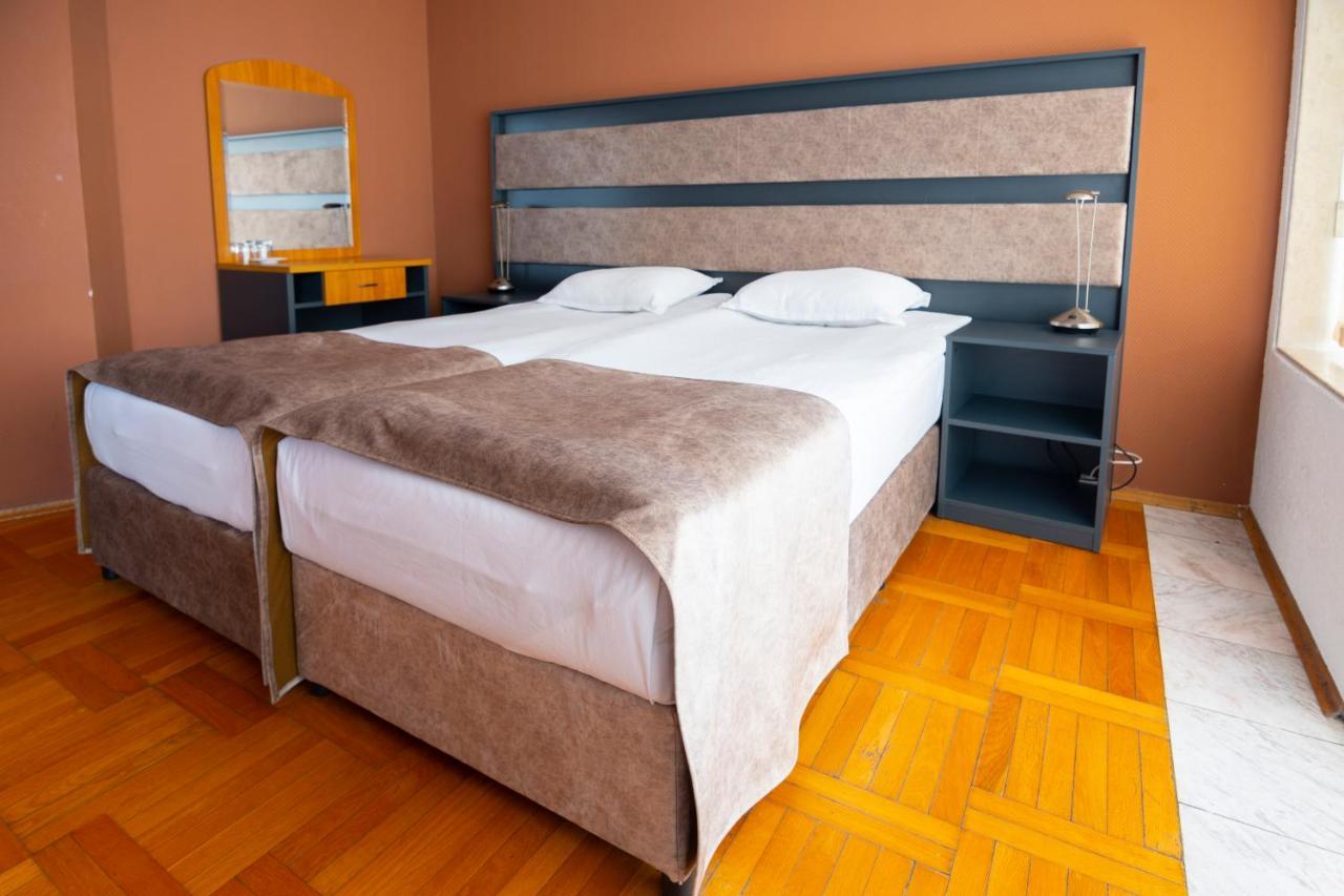 Hotel Slaviani Dimitrovgrad  Eksteriør bilde